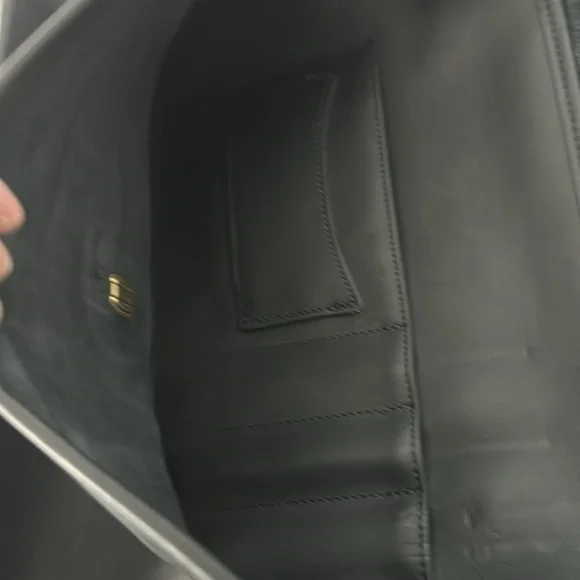 Beekman Black Leather Coach Briefcase with top handle and shoulder strap. 17x12” - Picture 11 of 13